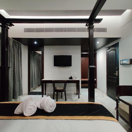 Hotel Saratharajans Madurai Bagian luar foto